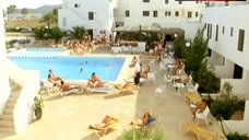 6. Bea Fiedler Shows Nude Tits – Sunshine Reggae Auf Ibiza