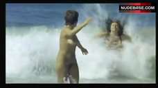 Annie Girardot Full Nude On Beach – Traitement De Choc