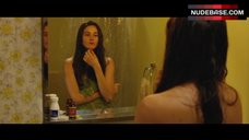 4. Shailene Woodley Tits Scene – White Bird In A Blizzard