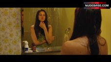 5. Shailene Woodley Tits Scene – White Bird In A Blizzard