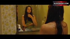 7. Shailene Woodley Tits Scene – White Bird In A Blizzard