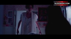 3. Shailene Woodley Breasts Scene – White Bird In A Blizzard