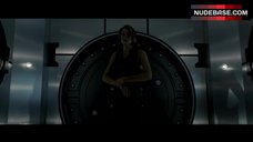 1. Shailene Woodley Ass Scene – Allegiant