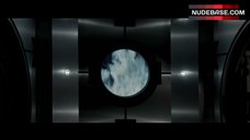 2. Shailene Woodley Ass Scene – Allegiant