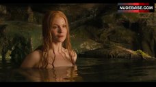 6. Pihla Viitala Swims Full Naked – Hansel & Gretel: Witch Hunters