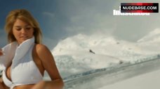1. Kate Upton in Sexy White Bikini – Sports Illustrated: Swimsuit 2013