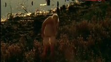 10. Karoline Eichhorn Shows Tits and Ass – Gegen Ende Der Nacht