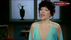 1. Maria Baxa Flashes Breasts – Per Amore Di Poppea