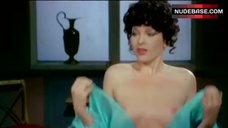 2. Maria Baxa Flashes Breasts – Per Amore Di Poppea