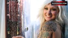 2. Roza Suicide Posing Nude under Shower – Suicide Girls Must Die!