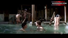 5. Omahyra Shows Tits and Bush – Les Derniers Jours Du Monde