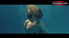 4. Evelyne Brochu Full Naked – Cafe De Flore