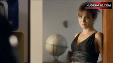 1. Silvia Navarro Sex Scene – Labios Rojos