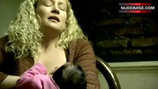 6. Lorraine Pilkington Breast Feeding – Conejo En La Luna