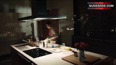 9. Karolina Lodyga Thong Scene – Kommissarin Heller: Hitzschlag