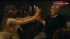 Pauline Jacquard Shows Nude Breasts – House Of Pleasures