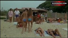 9. Charlotte Kady Shows Nude Breasts – L' Annee Des Meduses