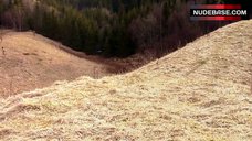 7. Silje Reinamo Undressed – Thale