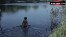 5. Amelie Kiefer Hot Scene – Kaptn Oskar