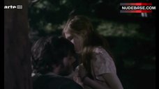 2. Agathe Bonitzer Sex Against Tree– Je Suis Une Ville Endormie