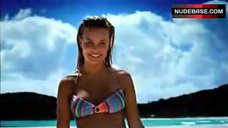 4. Lara Bingle Hot in Bikini – Australia Tourism Commercial