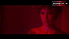 1. Anna Konig Lesbian Oral Sex – Wetlands