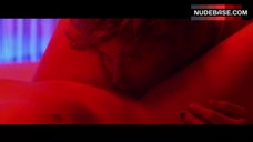 5. Anna Konig Lesbian Oral Sex – Wetlands