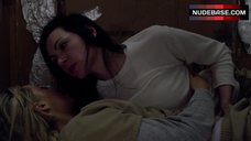 9. Taylor Schilling Lesbian Kissing – Orange Is The New Black