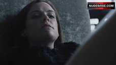 5. Riley Keough Masturbation Scene – The Girlfriend Experience