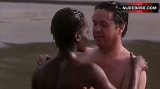 9. Carin Mcdonald Nude on Beach – E Arrivato Mio Fratello