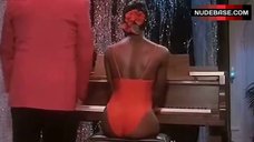 5. Carin Mcdonald Hot Scene – E Arrivato Mio Fratello