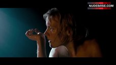 6. Laura Birn Washes Her Naked Body – Purge