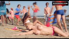 10. Mindy Robinson Bare Tits on Beach – Mantervention
