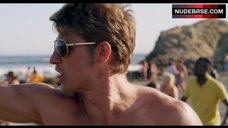 3. Mindy Robinson Bare Tits on Beach – Mantervention