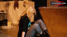 1. Mindy Robinson Hot Scene – Check Point