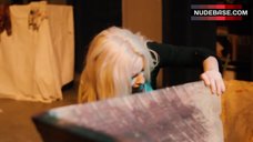 2. Mindy Robinson Hot Scene – Check Point