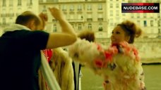 8. Lilou Fogli Hot Scene – Puerto Ricans In Paris