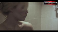 5. Amanda Baker Side Boob – Lizzie