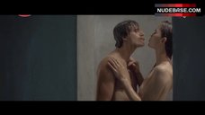 9. Hannah Hoekstra Nude and Wet – Sunny Side Up