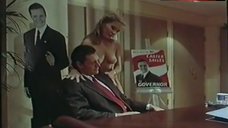 6. Lee Anne Beaman Shows Boobs during Privat Dance – Mirror Images