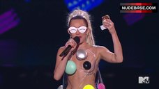 2. Miley Cyrus Erotic Scene – Mtv Video Music Awards
