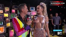 Miley Cyrus in Hot Outfit – Mtv Video Music Awards