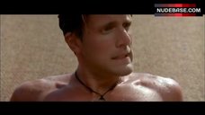 2. Hoara Borselli Bikini Scene – Panarea