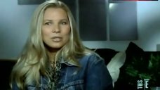 2. Tyra Banks Bikini Scene – E! True Hollywood Story