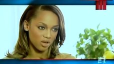 7. Tyra Banks Bikini Scene – E! True Hollywood Story