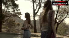 9. Ambyr Childers Shows Boobs – Aquarius