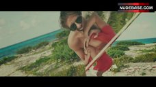 6. Viktorie Cermakova Nude on Photo – 4Some