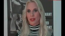 5. Zrinka Dozic Nude Modeling – Climb It, Tarzan!