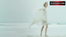 10. Gabrielle Lazure Pussy Scene – La Belle Captive