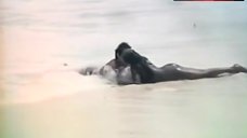 10. Zeudi Araya Naked on Osean Beach – La Ragazza Dalla Pelle Di Luna